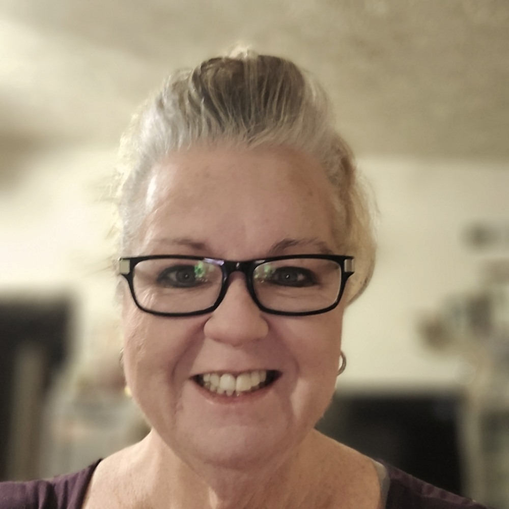 Meet your Posher, Julie
